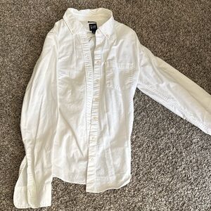 GAP White Casual Button Down Shirt with Tailored Fit